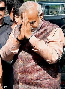 article-2648697-1E7918D000000578-35_306x423